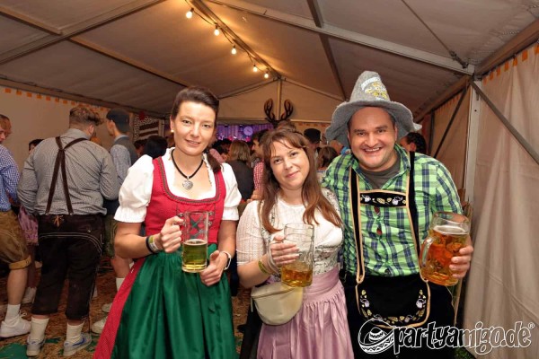 aleksej-gerter_in-horheim_oktobaerfest-samstag_20221001_100