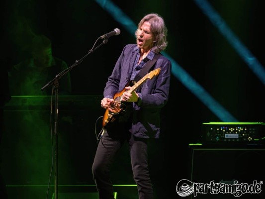 michael_zuerich_the-dire-straits-experience_20221214_014