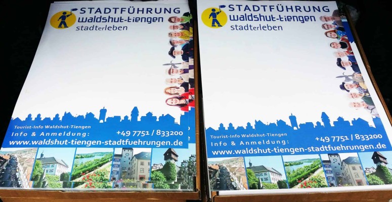 Design & Print von Flyern und Plakaten für Stadtführung Touristinfo Waldshut